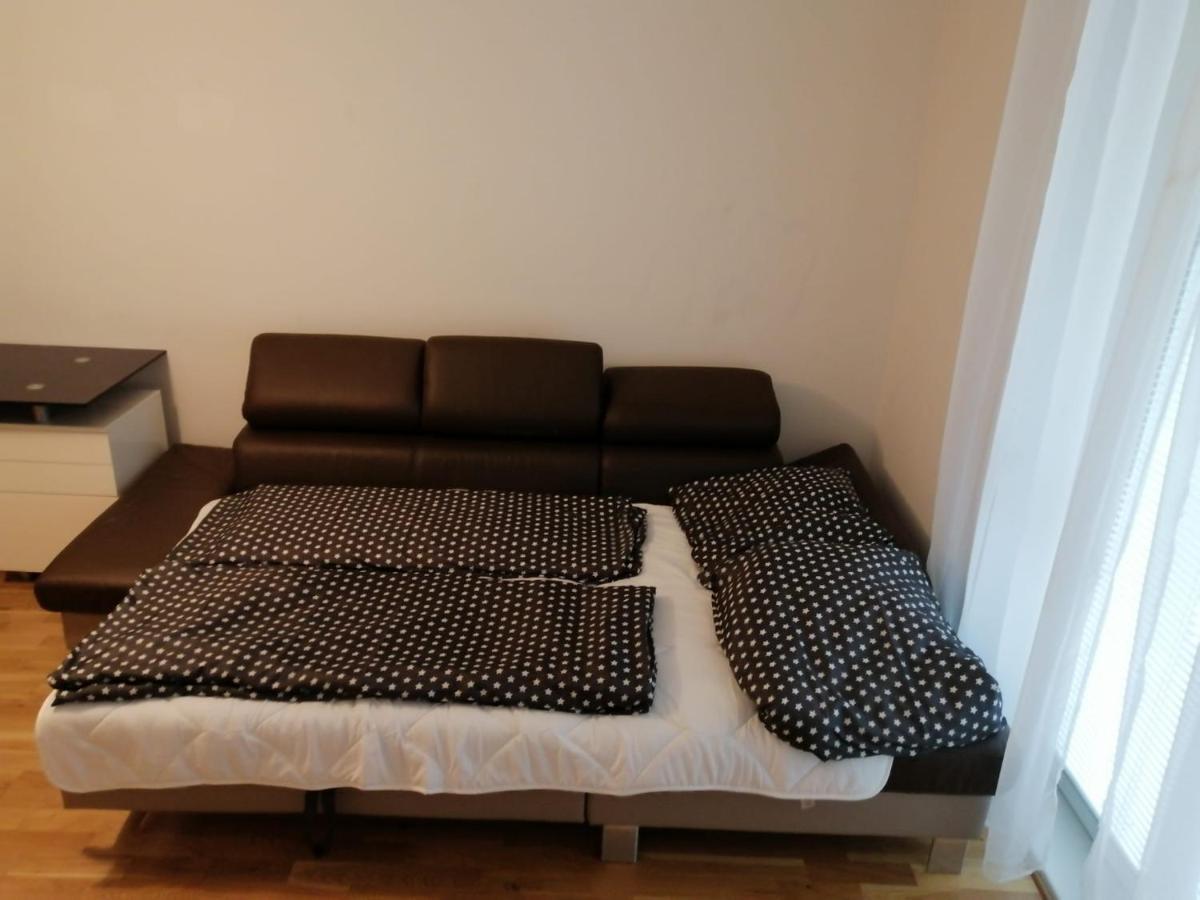 Schone Wohnung Mit Balkon Viena Exterior foto